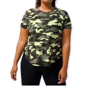 Lululemon UVP Run Short Sleeve in Heritage 365 Camo Crispin Green Multi - size 8